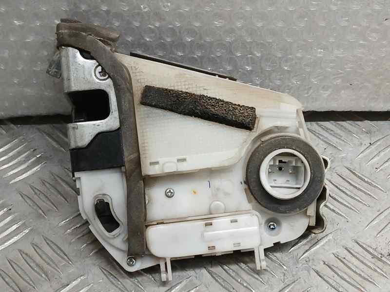 Recambio de cerradura puerta trasera izquierda para toyota prius (nhw30) plug-in hybrid executive referencia OEM IAM 6973047030 
