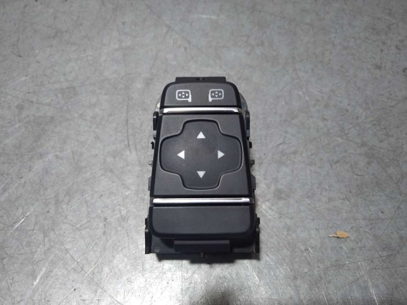 Recambio de mando elevalunas delantero izquierdo para renault clio iv limited referencia OEM IAM 809610909R 255700068R C/ MANDO 