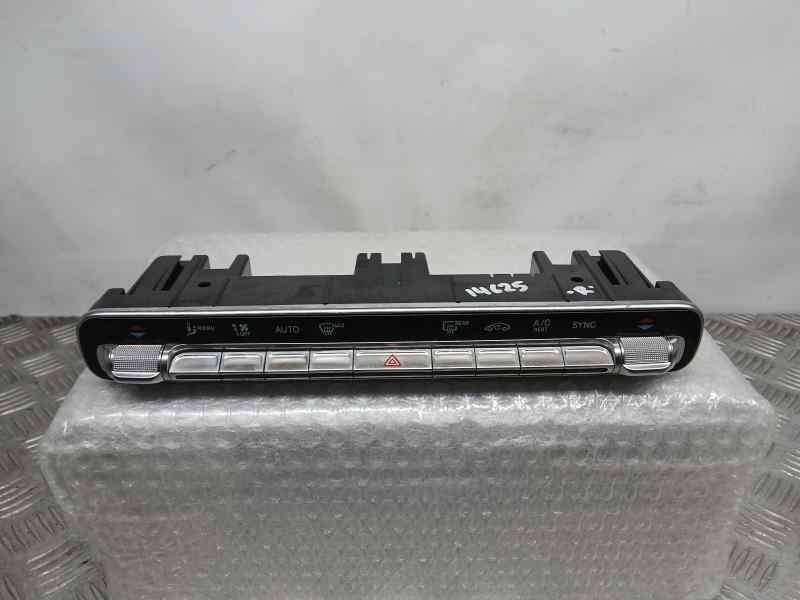 Recambio de mando climatizador para mercedes-benz clase b (247) b180 referencia OEM IAM A2479056703 183600 BHTC