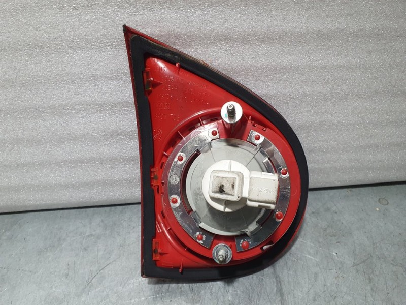 Recambio de piloto trasero derecho para volkswagen golf v berlina (1k1) highline referencia OEM IAM 1K6945094G 89032905 VALEO IN