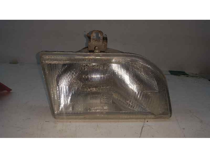 Recambio de faro derecho para ford fiesta berl./courier surf referencia OEM IAM   