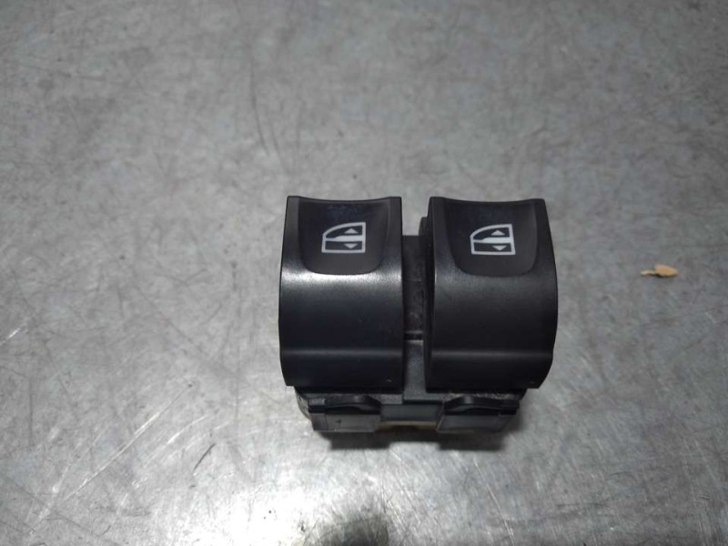 Recambio de mando elevalunas delantero izquierdo para renault clio iv limited referencia OEM IAM 809610909R 255700068R C/ MANDO 