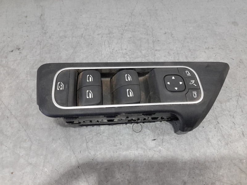 Recambio de mando elevalunas delantero izquierdo para mercedes-benz clase b (247) b180 referencia OEM IAM A1679059803 C/MANDO RE
