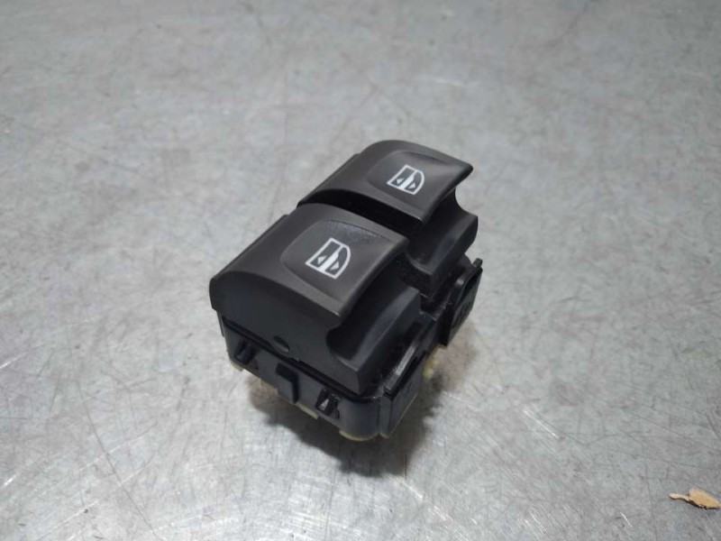 Recambio de mando elevalunas delantero izquierdo para renault clio iv limited referencia OEM IAM 809610909R 255700068R C/ MANDO 