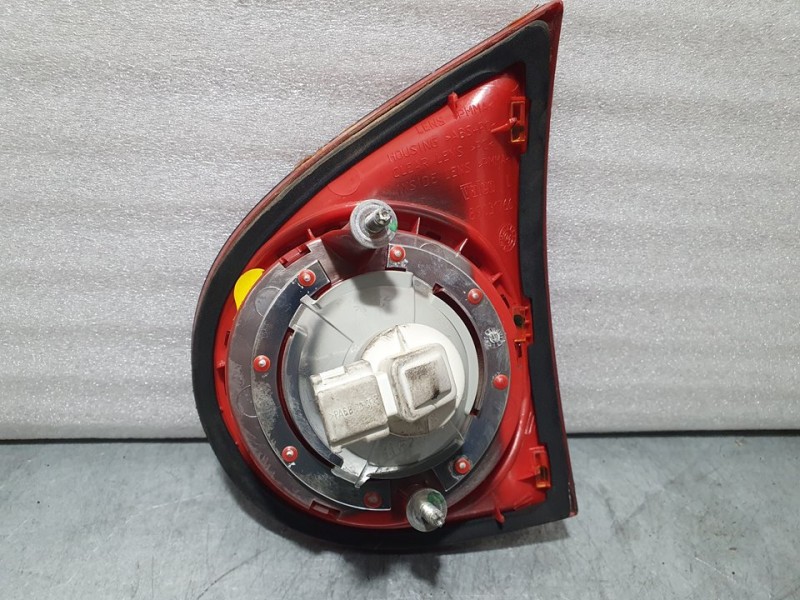 Recambio de piloto trasero izquierdo para volkswagen golf v berlina (1k1) highline referencia OEM IAM 1K6945093G 89032604 VALEO 