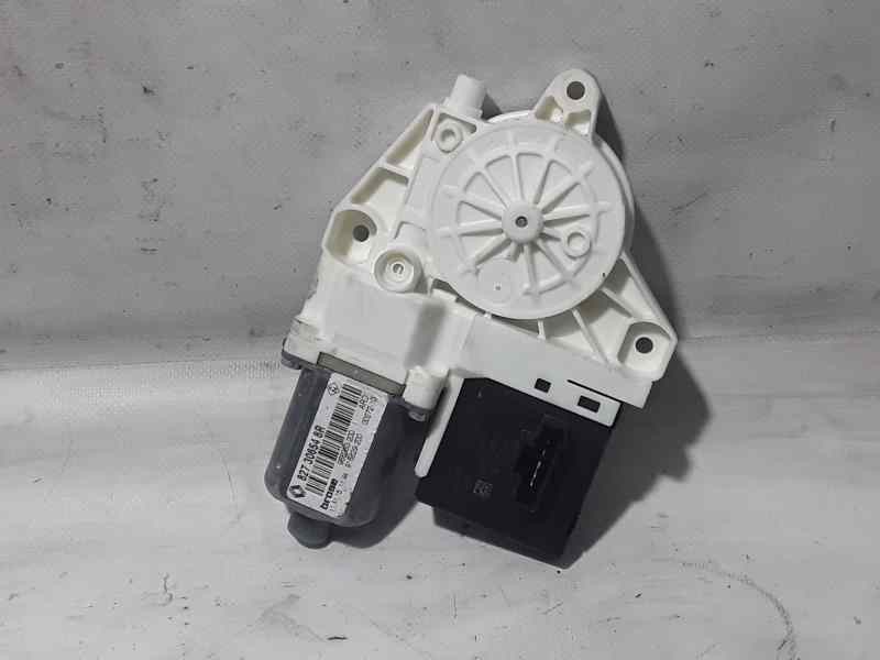 Recambio de motor elevalunas trasero derecho para renault megane iii berlina 5 p limited referencia OEM IAM  6 PINS BROSE