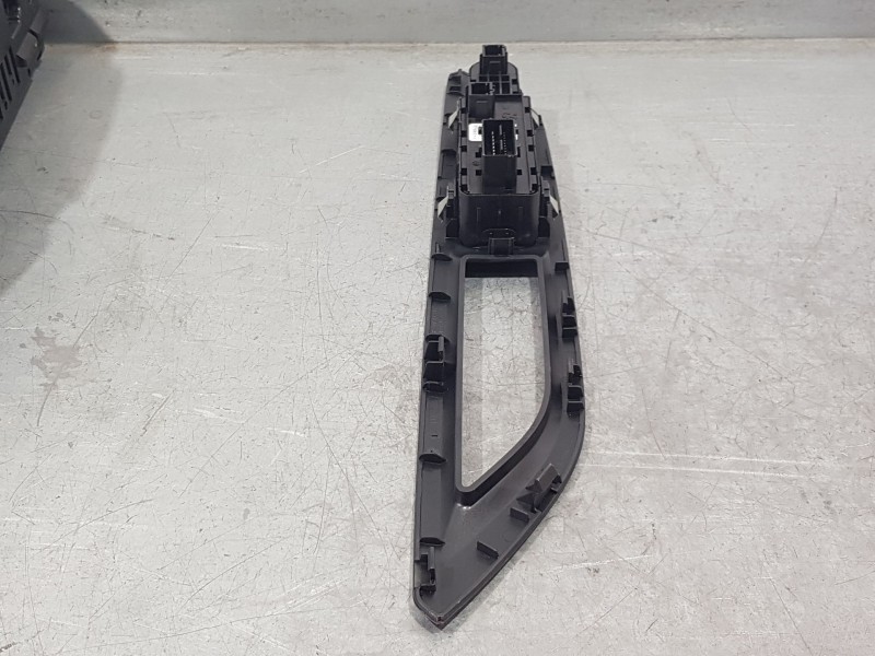 Recambio de mando elevalunas delantero izquierdo para peugeot 5008 ii (mc_, mj_, mr_, m4_) 1.2 (mrhnyh, mrhnyw, mrhnsj, mrhnsu, 