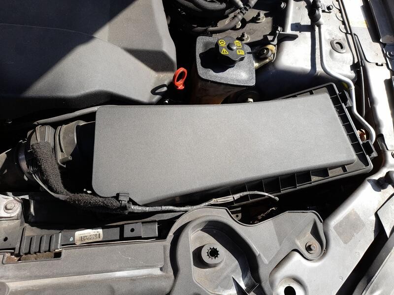 Recambio de carcasa filtro aire para jaguar xf i (x250) 2.7 d referencia OEM IAM XR857110  