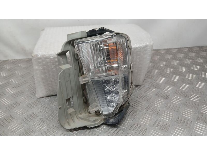 Recambio de piloto delantero izquierdo para toyota prius (nhw30) plug-in hybrid executive referencia OEM IAM 8152147040  