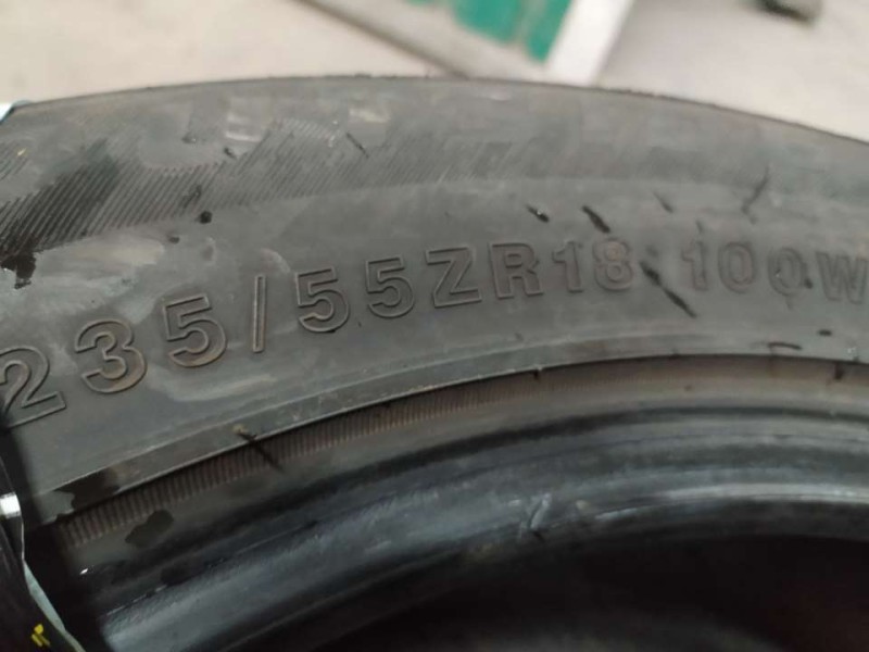 Recambio de neumatico pareja para neumaticos reutilizados - referencia OEM IAM 2355518100W 235/55/18/100W KETER