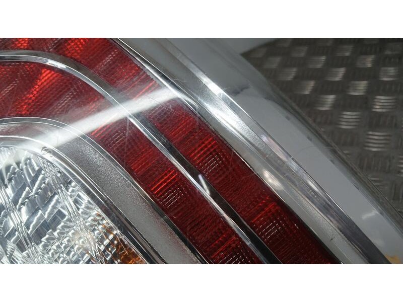 Recambio de piloto trasero derecho para toyota prius (nhw30) plug-in hybrid executive referencia OEM IAM 8155147170  