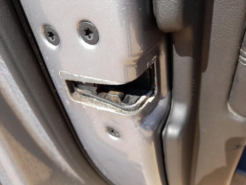 Recambio de cerradura puerta delantera izquierda para jaguar xf i (x250) 2.7 d referencia OEM IAM JDE38173  