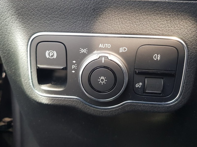 Recambio de mando luces para mercedes-benz clase b (247) b180 referencia OEM IAM A2479052902 C/INTERRUPTOR FRENO DE MANO ROZADO