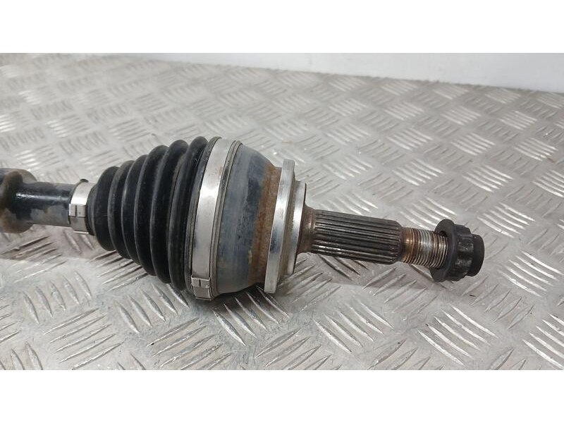 Recambio de transmision delantera derecha para toyota prius (nhw30) plug-in hybrid executive referencia OEM IAM 4341047030  2232