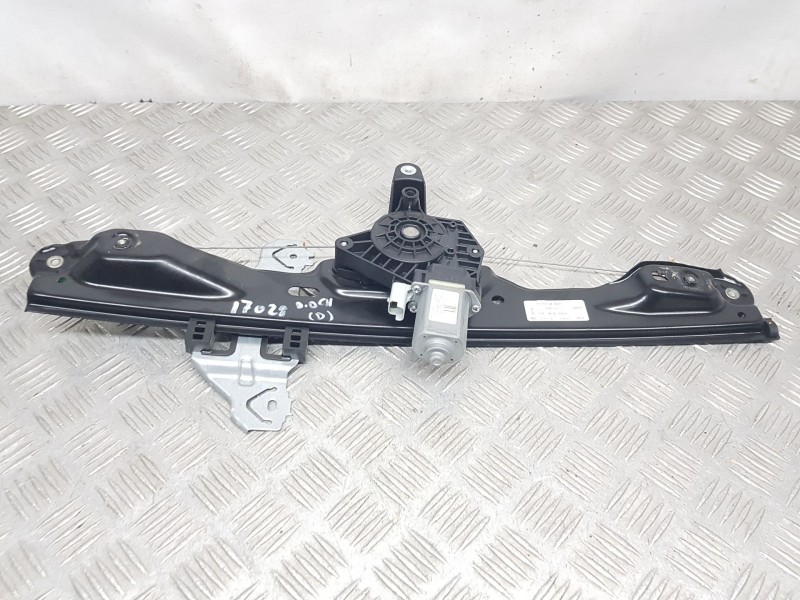 Recambio de elevalunas delantero derecho para nissan qashqai ii (j11, j11_) 1.2 dig-t referencia OEM IAM 807004EA0D  2 PINS