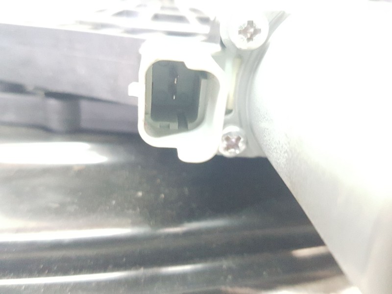 Recambio de elevalunas delantero derecho para nissan qashqai ii (j11, j11_) 1.2 dig-t referencia OEM IAM 807004EA0D  2 PINS