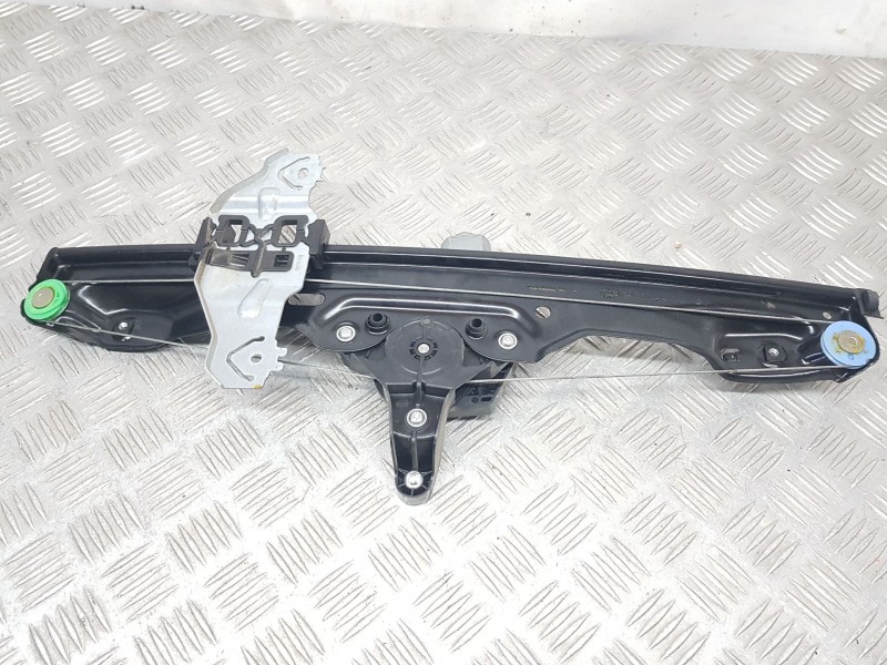 Recambio de elevalunas delantero derecho para nissan qashqai ii (j11, j11_) 1.2 dig-t referencia OEM IAM 807004EA0D  2 PINS