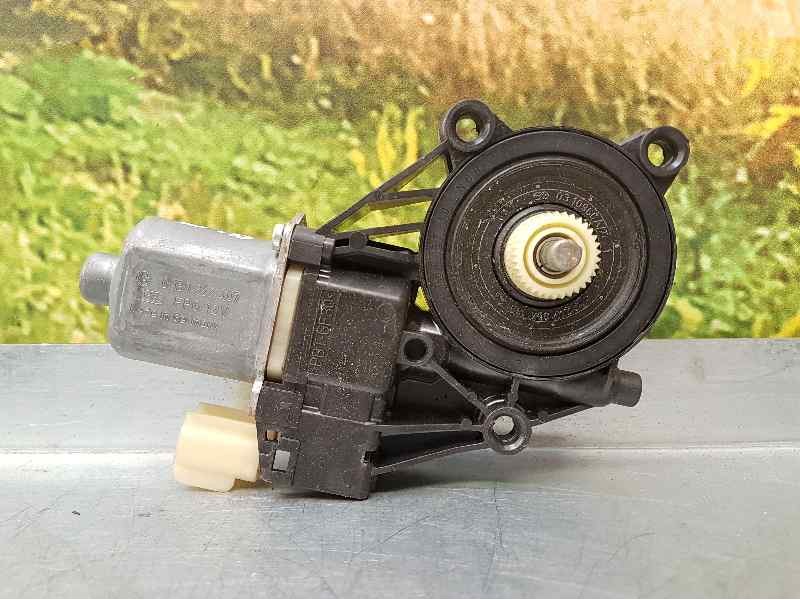 Recambio de motor elevalunas delantero derecho para ford fiesta (cb1) ambiente referencia OEM IAM  2 PINS ELECTRICO