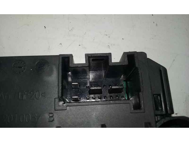 Recambio de motor elevalunas trasero derecho para volkswagen polo (6r1) advance referencia OEM IAM 6R0959812G 5 PINS ELECTRICO