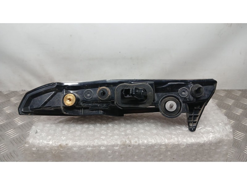 Recambio de piloto trasero derecho interior para citroën c4 iii (ba_, bb_, bc_) 1.5 bluehdi 130 (bbyhzb) referencia OEM IAM 9831