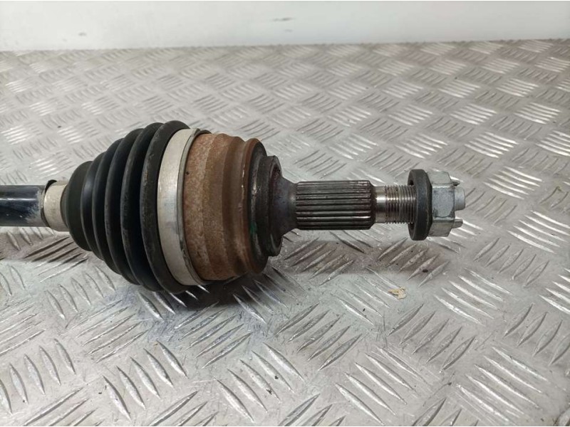 Recambio de transmision delantera derecha para peugeot 3008 active referencia OEM IAM 9811176480  