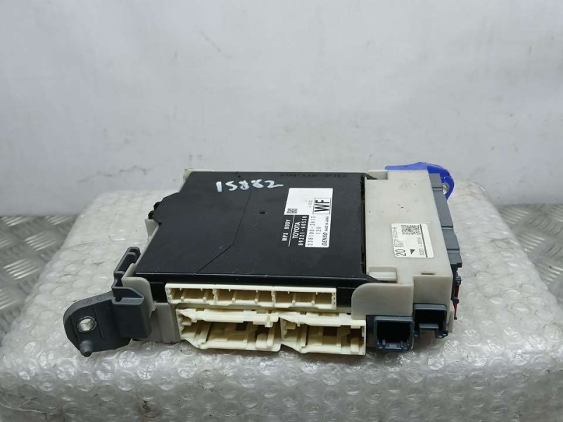 Recambio de caja reles / fusibles para toyota land cruiser (j15) vx referencia OEM IAM 8922160520 2381002612 DENSO