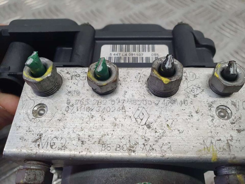 Recambio de abs para renault clio iii authentique referencia OEM IAM 8200747140 0265232077 BOSCH