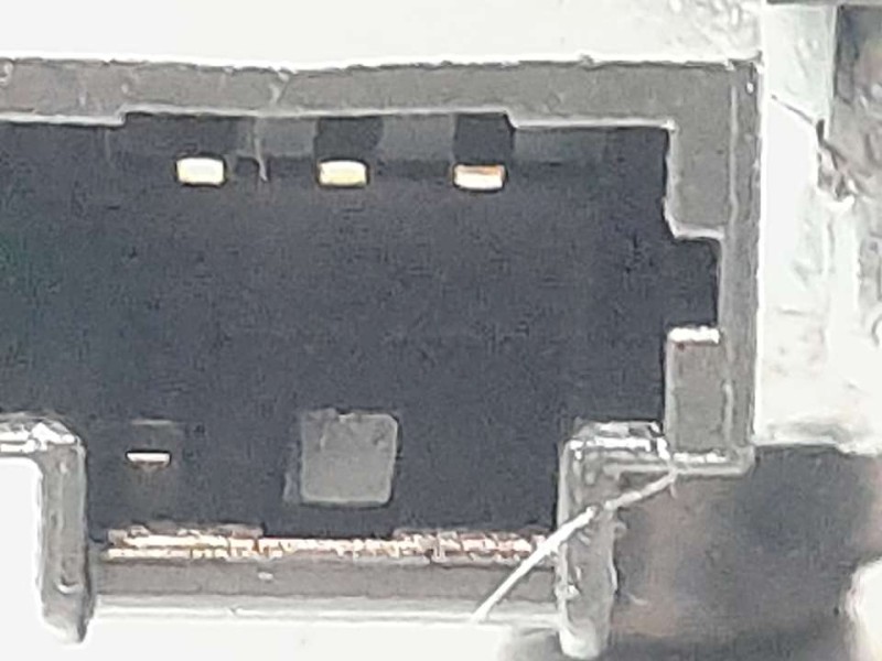 Recambio de motor limpia trasero para peugeot 5008 active referencia OEM IAM 9811259980  3 PINES