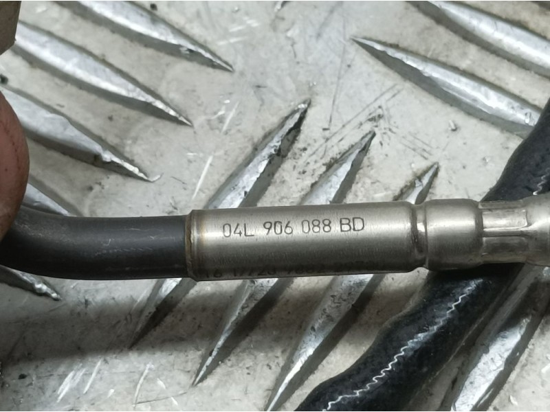 Recambio de sensor para volkswagen t-cross advance referencia OEM IAM 04L906088BD  TEMPERATURA