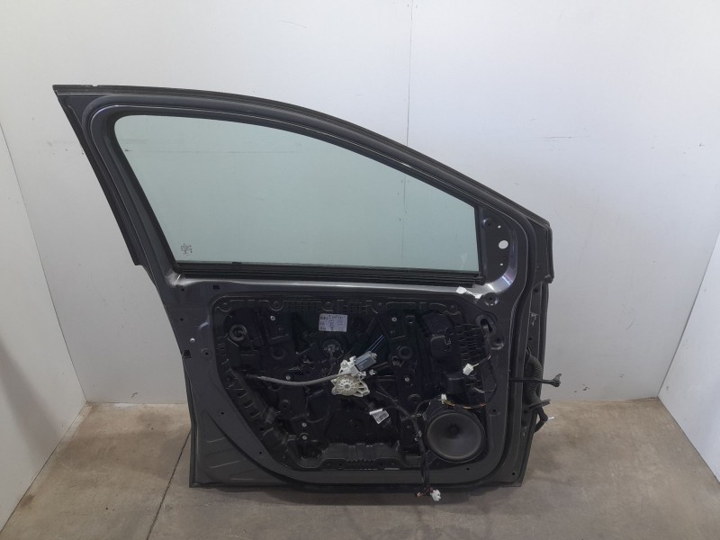 Recambio de puerta delantera izquierda para mercedes-benz clase b (247) b180 referencia OEM IAM A2477202506  