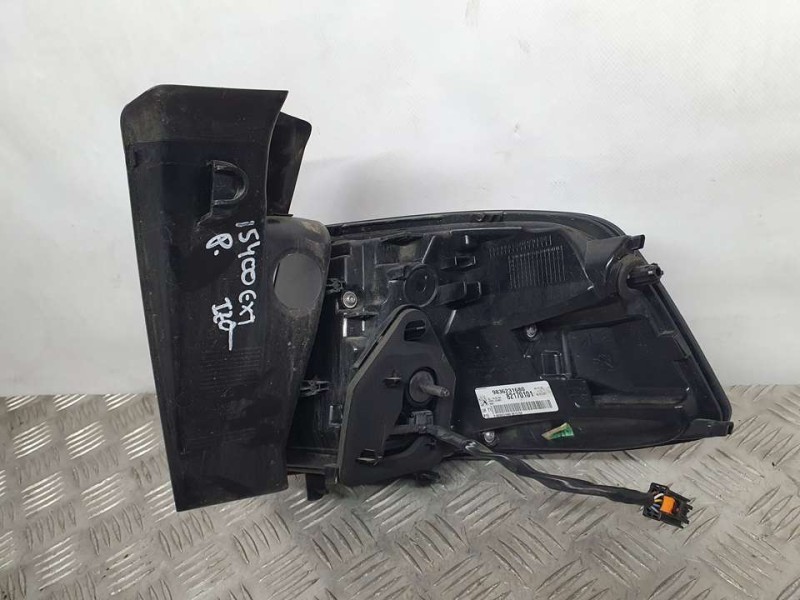 Recambio de piloto trasero izquierdo para peugeot 5008 active referencia OEM IAM 9836231680 82170101 EXTERIOR // LED