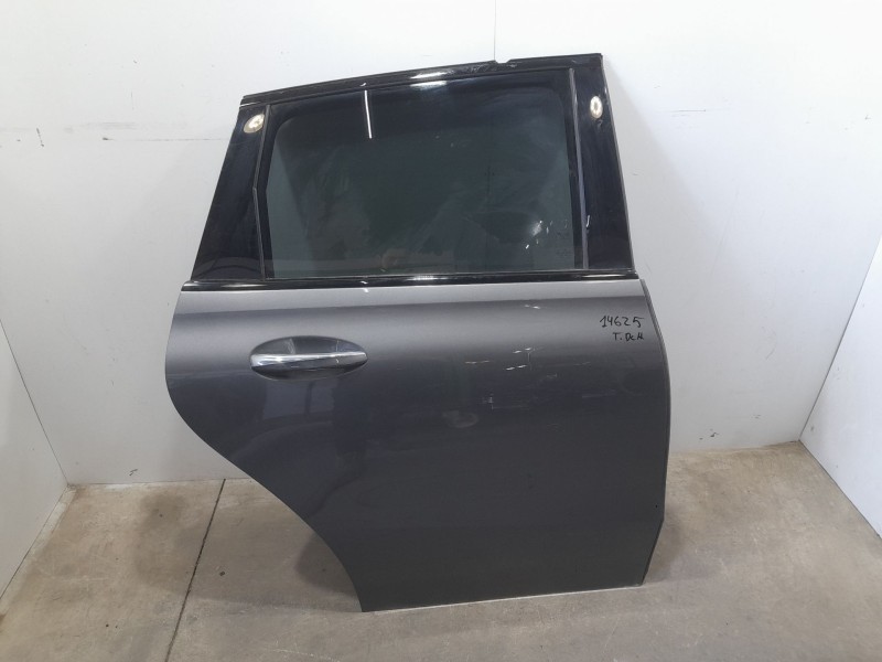 Recambio de puerta trasera derecha para mercedes-benz clase b (247) b180 referencia OEM IAM A2477300800 ROZADA 