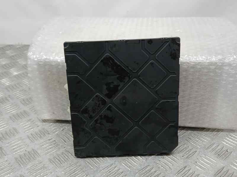 Recambio de caja reles / fusibles para volkswagen golf vii lim. (5g1) advance bluemotion referencia OEM IAM 5Q0937084CJ 5WK50911