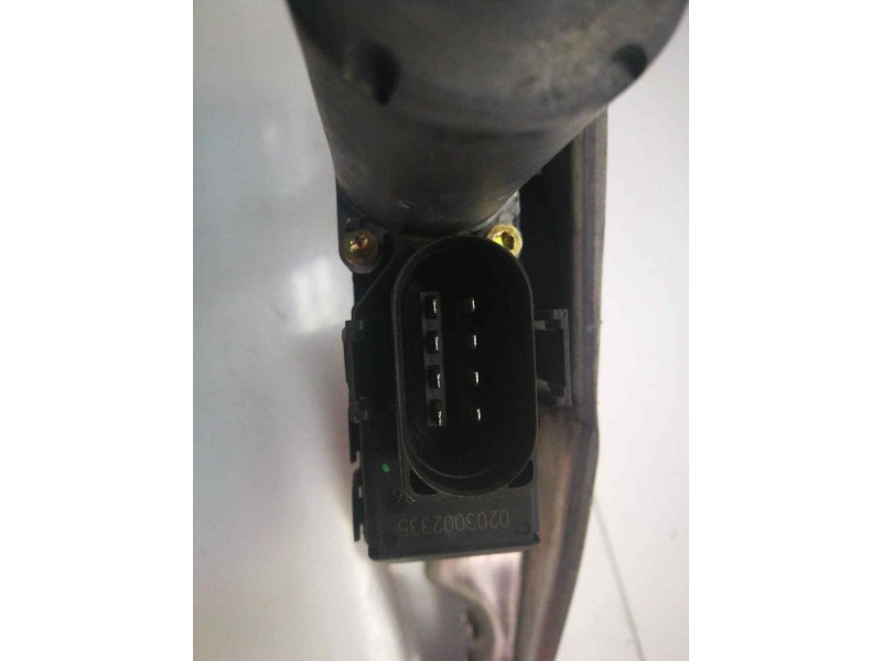 Recambio de elevalunas trasero izquierdo para audi a6 berlina (4b2) referencia OEM IAM FP612V0130821784 0130821784 8 PINS