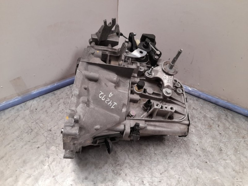 Recambio de caja cambios para peugeot 5008 premium referencia OEM IAM 20MB26 0988177 6VELOCIDADES