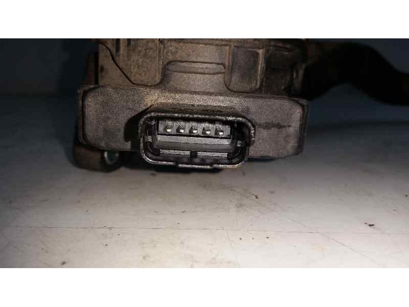 Recambio de potenciometro pedal para peugeot 207 xs referencia OEM IAM 968075688002  