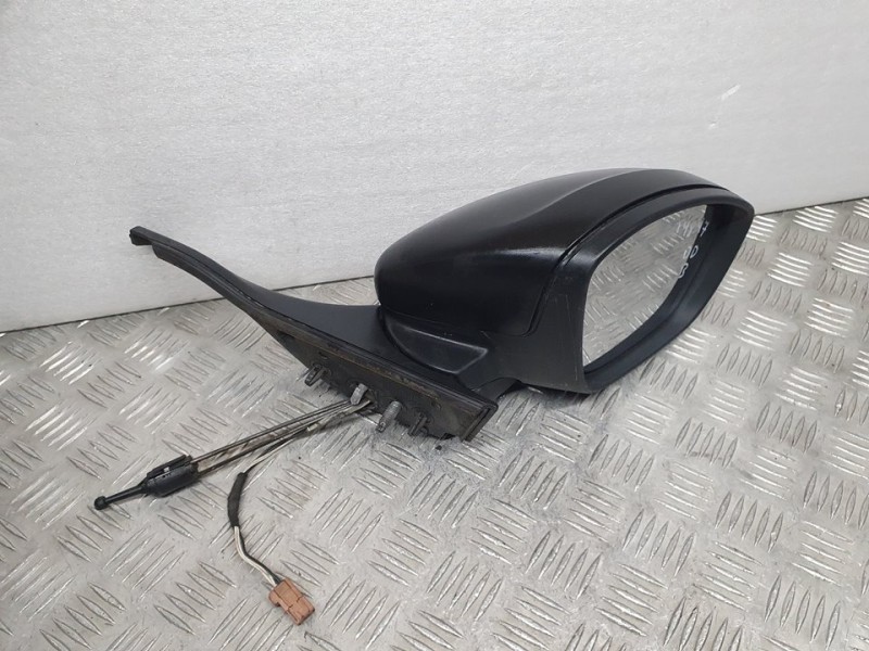 Recambio de retrovisor derecho para peugeot 208 access referencia OEM IAM SIN REF  C/ MANDO