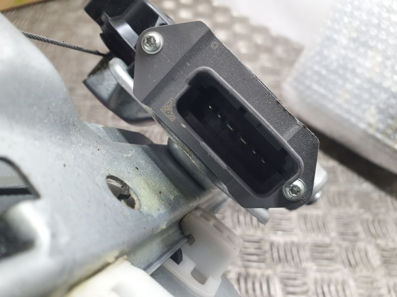 Recambio de elevalunas trasero derecho para peugeot 5008 premium referencia OEM IAM 9682808680 912028105 ELECTRICO