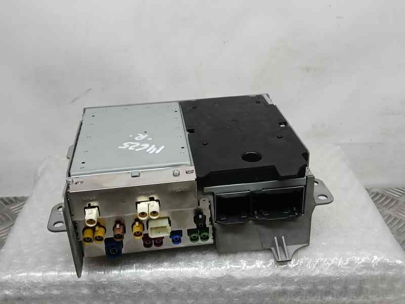 Recambio de sistema navegacion gps para mercedes-benz clase b (247) b180 referencia OEM IAM A2479001510 NTG6 