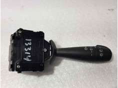 Recambio de mando limpia para dacia sandero ambiance referencia OEM IAM E10670223  