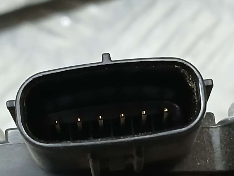 Recambio de potenciometro pedal para toyota land cruiser (j15) vx referencia OEM IAM 7811060180 1988001630 DENSO