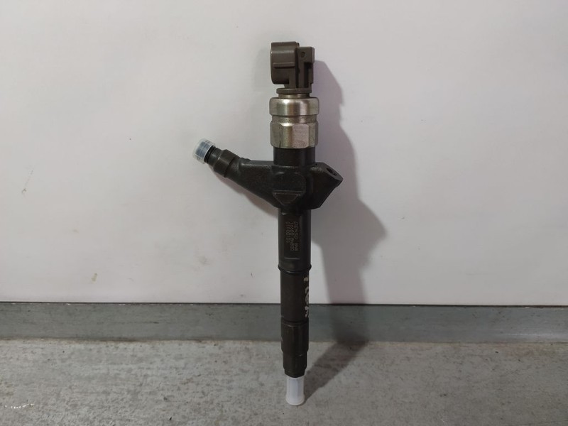 Recambio de inyector para nissan almera (n16/e) 2.2 dci diesel cat referencia OEM IAM 16600BN800  DENSO