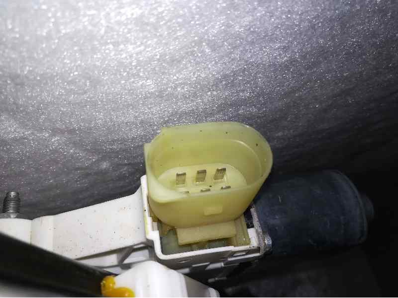 Recambio de elevalunas delantero derecho para bmw serie 3 berlina (e90) 320d referencia OEM IAM 0130822227 6 PINS ELECTRICO 6927