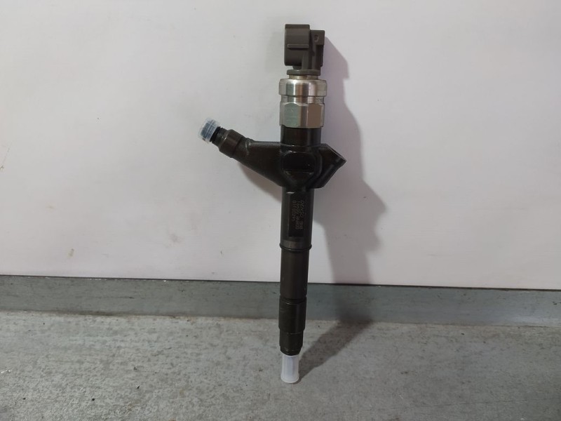 Recambio de inyector para nissan almera (n16/e) 2.2 dci diesel cat referencia OEM IAM 16600BN800  DENSO
