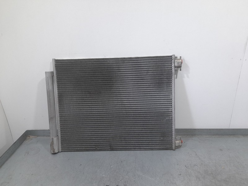 Recambio de condensador / radiador aire acondicionado para renault megane iv berlina 5p limited referencia OEM IAM 921008540DR 0