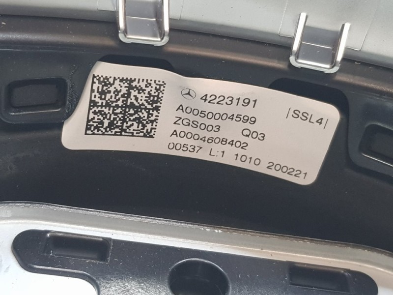 Recambio de volante para mercedes-benz clase b (247) b180 referencia OEM IAM A0050004599 A0004608402 TOCADO PIEL - CON LEVAS TOC