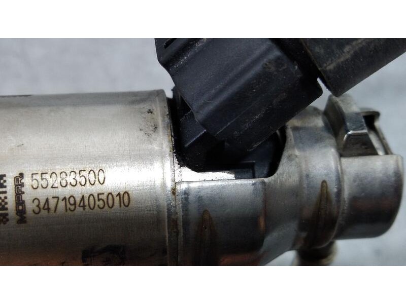 Recambio de inyector adblue para fiat doblo cargo (263_) 1.3 d multijet (263wxu1a) referencia OEM IAM a2c15464000 55283500 