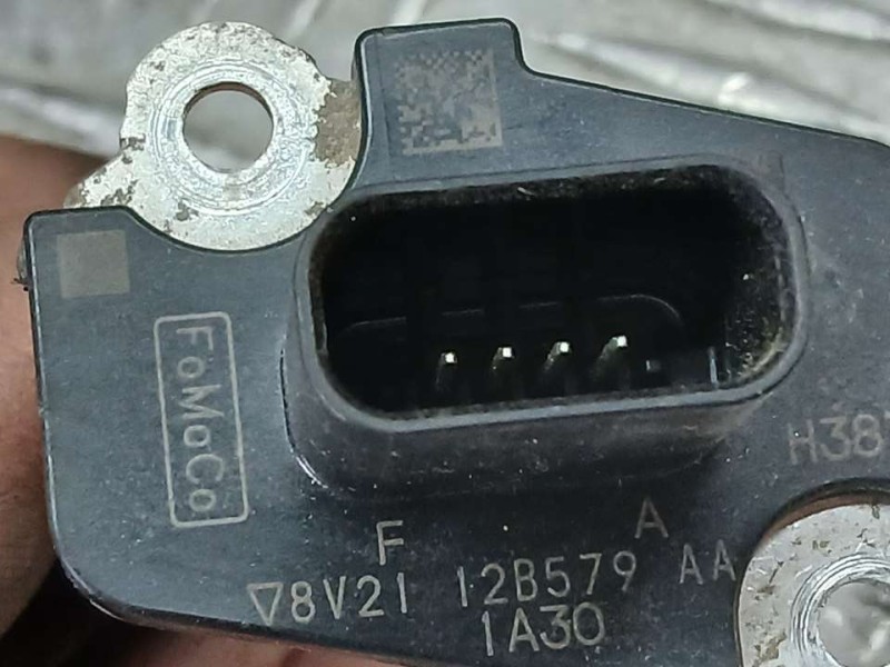 Recambio de caudalimetro para ford fiesta (cb1) trend referencia OEM IAM 8V2112B579AA  