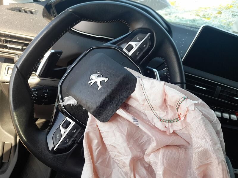 Recambio de volante para peugeot 5008 ii (mc_, mj_, mr_, m4_) 1.2 (mrhnyh, mrhnyw, mrhnsj, mrhnsu, mrhnsm) referencia OEM IAM 98