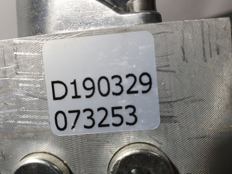 Recambio de modulo electronico para volvo xc60 kinetic awd referencia OEM IAM D190329  BOMBA ACEITE SUBIR PORTON